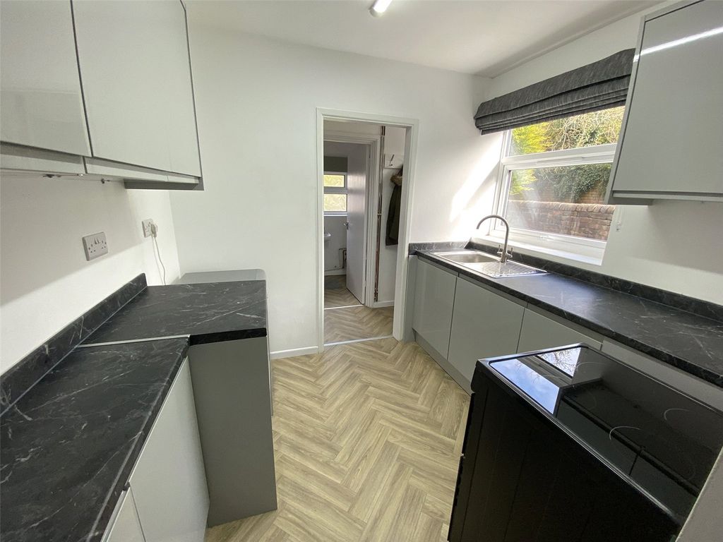 Property photo 2 of 12 Picture No. 04