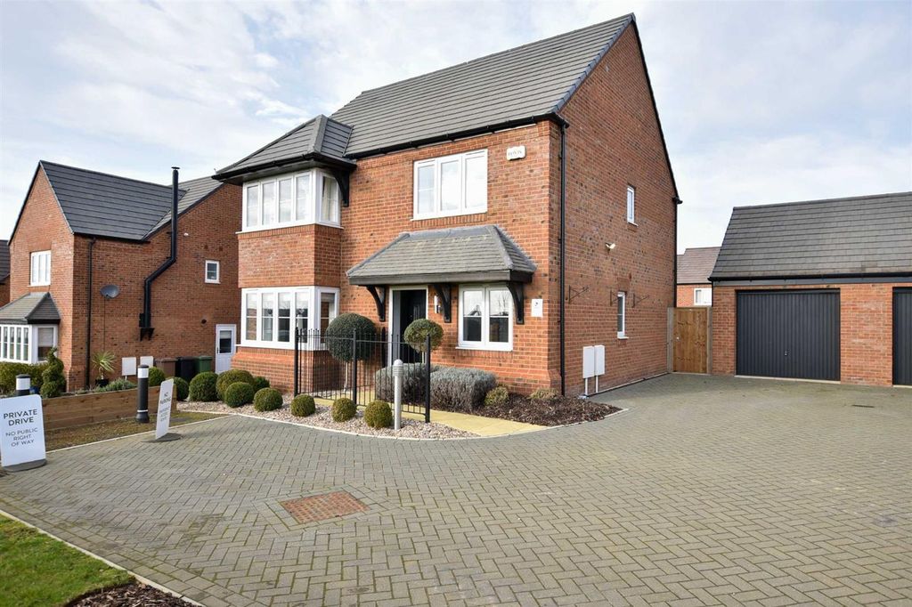 Property photo 1 of 23
