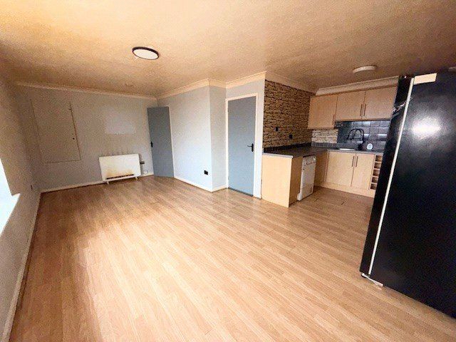 Property photo 3 of 6 Picture No. 04