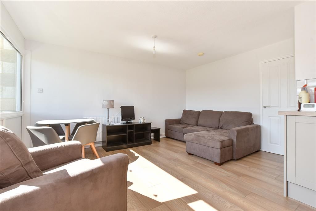 Property photo 1 of 12 Kitchen/Living Room