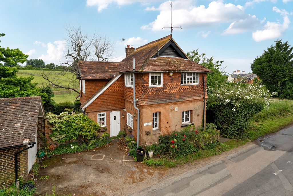 Property photo 1 of 14 1300454-2-6846963...