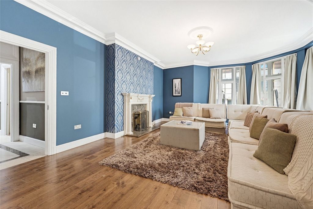 Property photo 2 of 18 Reception Room