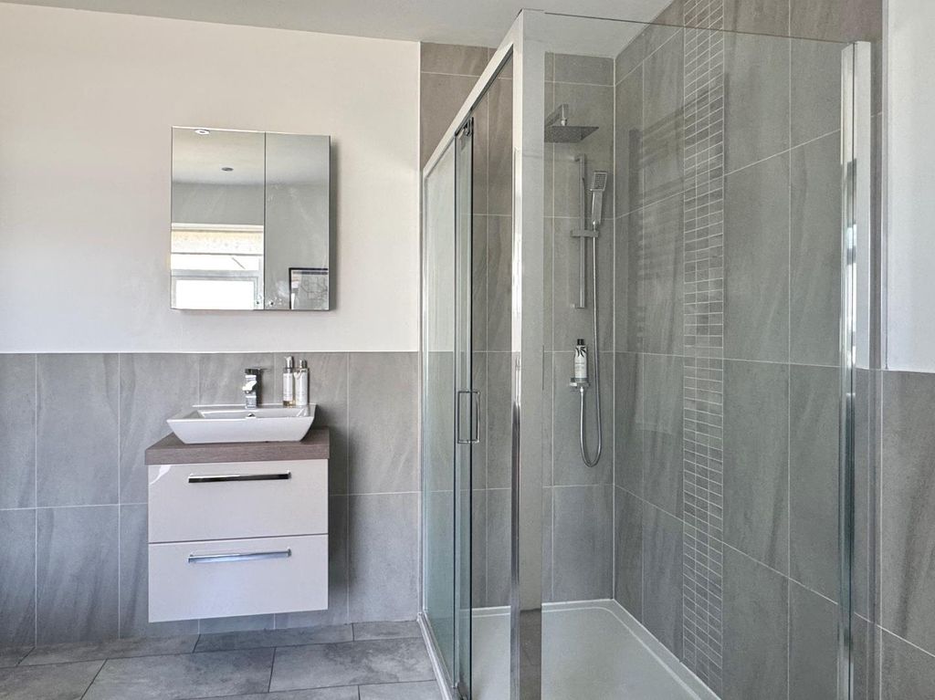 Additional image 21 of 4 bed semi-detached house for salePaget Place, Penarth CF64