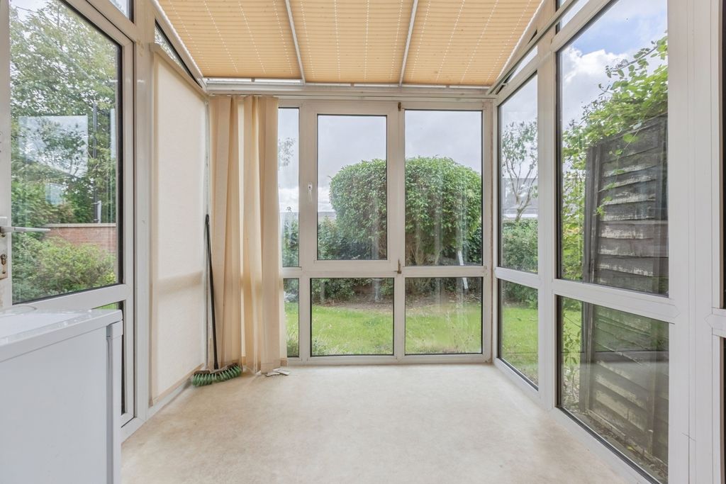 Property photo 2 of 17 Photo