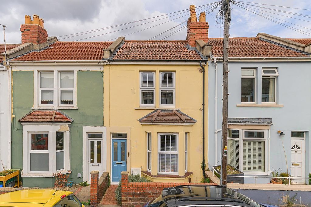 Property photo 2 of 30 2M3Svp - External C.Jpg