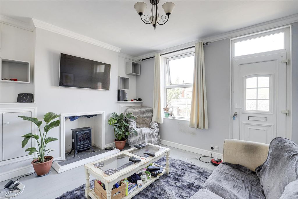 Property photo 2 of 12 3678.Jpg