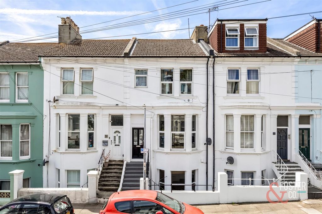 Property photo 1 of 16 Vere Road, 55A-014.Jpg