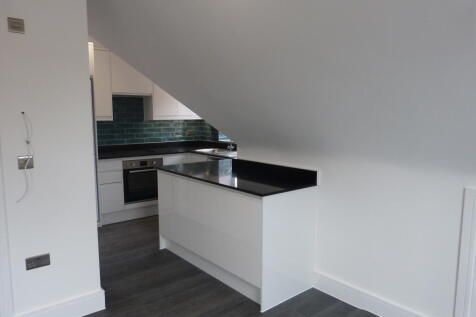 Property photo 3 of 5 85138_Flat_Neeld_Crescent_London_Greater_London_Nw4_3Rr_1L_Img_02_0000_Max_476x317