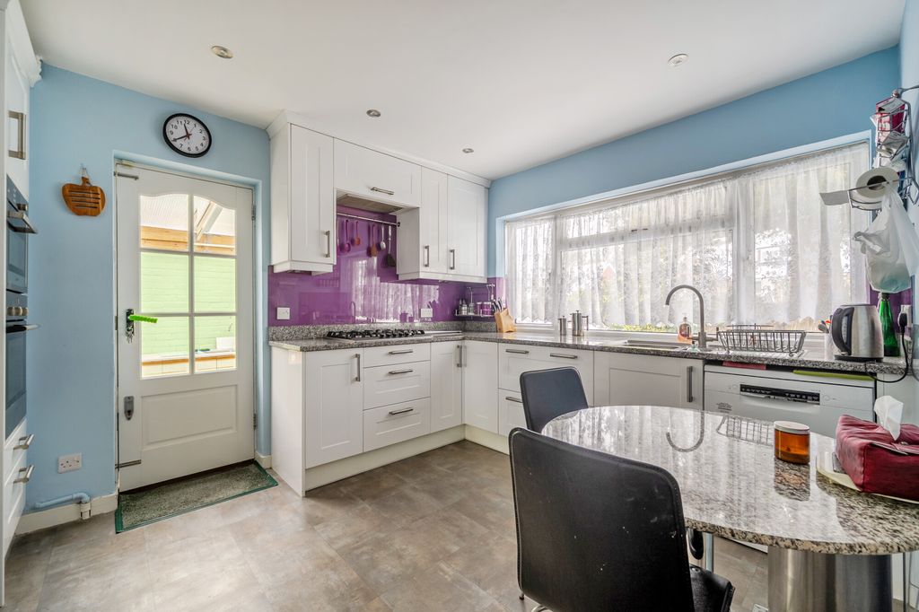 Additional image 9 of 4 bed detached house for saleShepherds Way, Liphook GU30