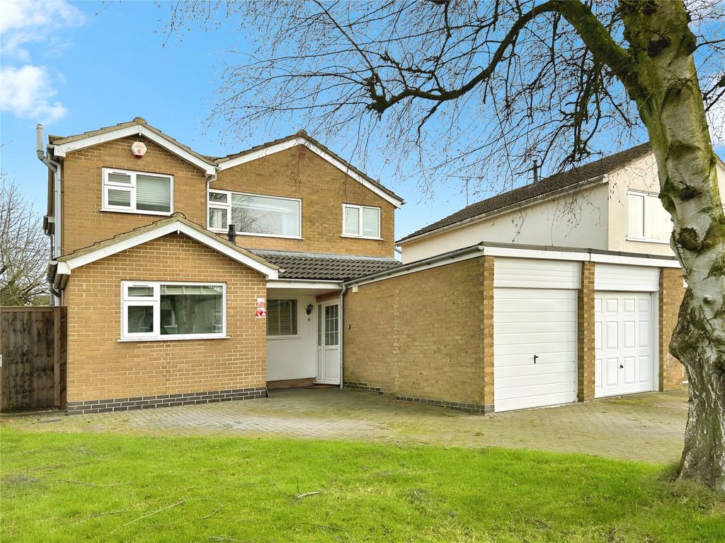 Property photo 1 of 16 Picture No. 11