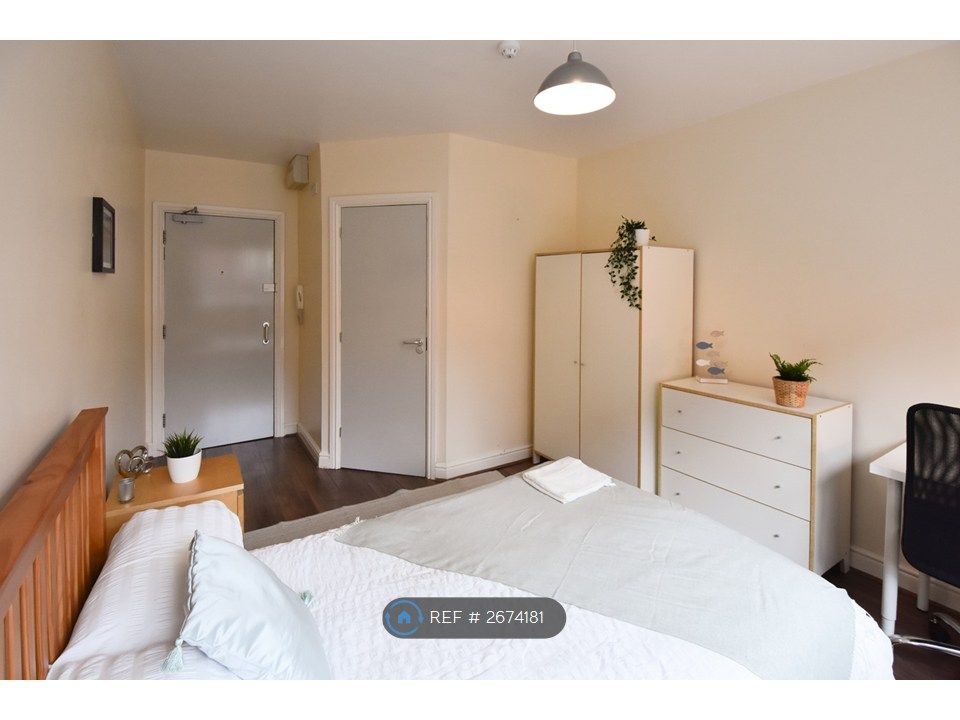 Property photo 2 of 13 Room 2