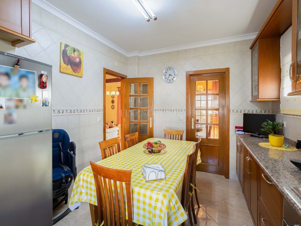 Property photo 3 of 30