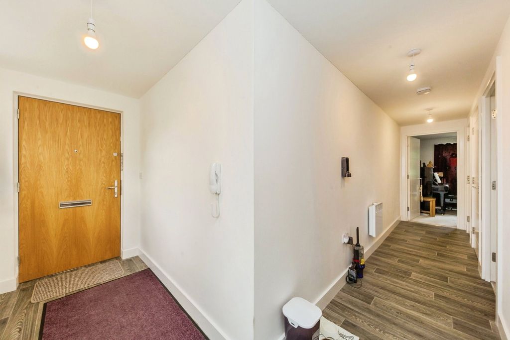 Property photo 3 of 17 Picture No. 25