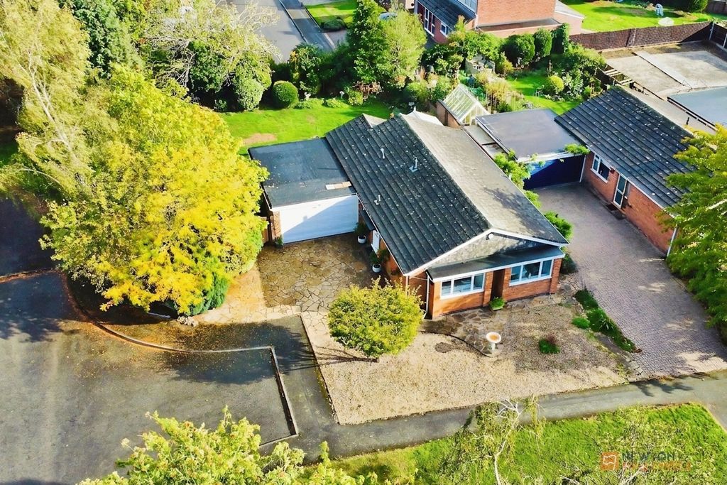 Property photo 1 of 24