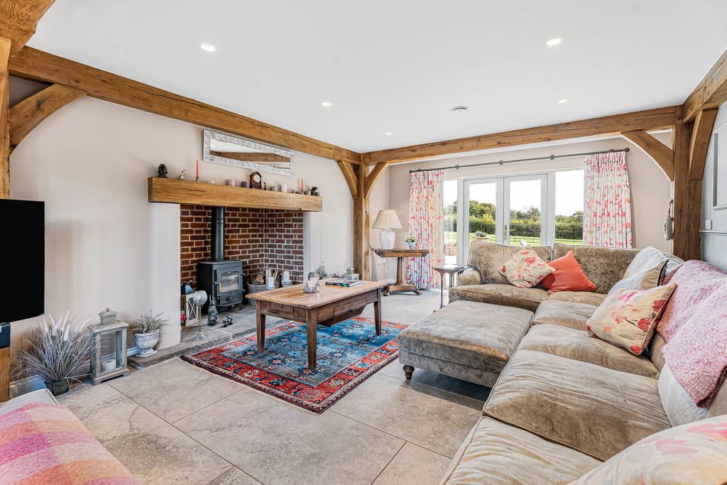 Property photo 2 of 30 864116