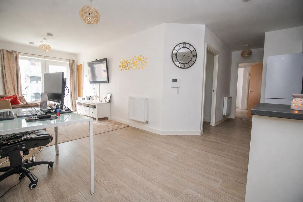 Additional image 5 of 2 bed flat for saleAustin House, Edinburgh Gate, Harlow CM20