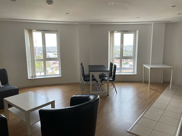 Property photo 2 of 5
