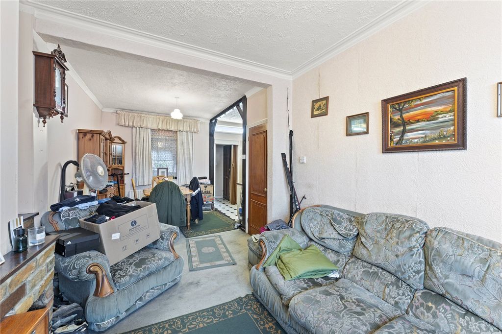 Property photo 3 of 11 Picture No. 02