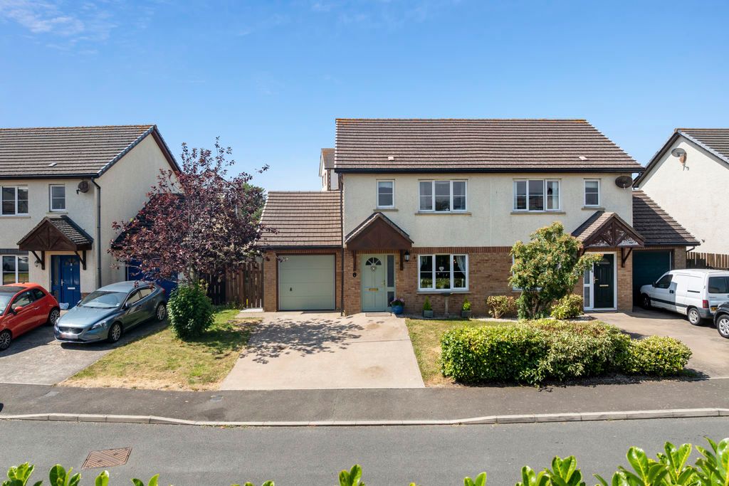 Property photo 1 of 21 6 Campion Crescent