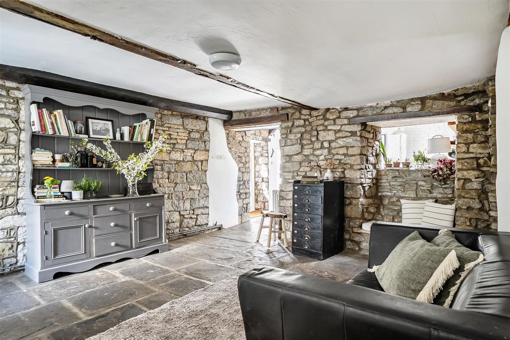 Property photo 2 of 26 1430013-14-69E0dc00Dd0c0.Jpg