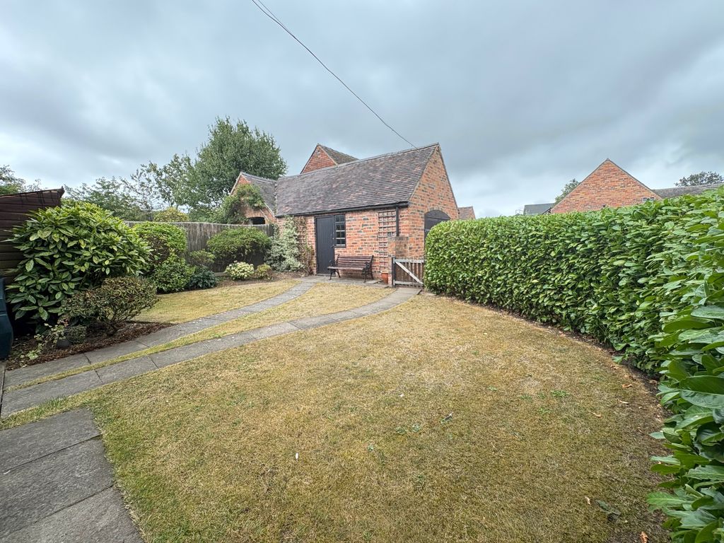 Property photo 2 of 18 Image