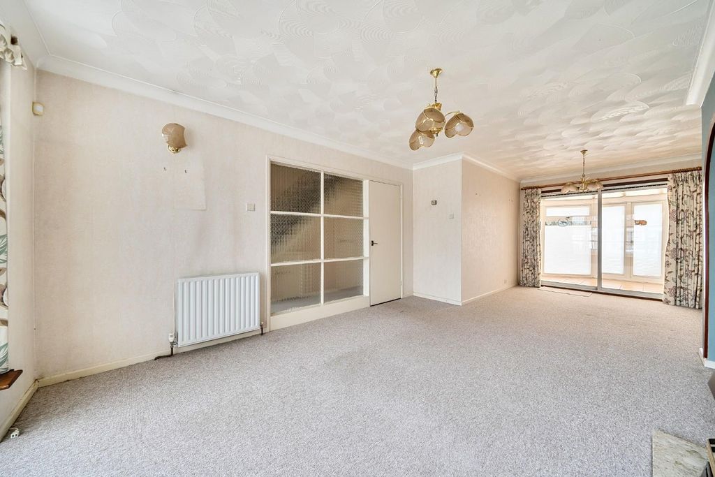 Property photo 3 of 15 1463593-11-6A0Dcce85c822.Jpg
