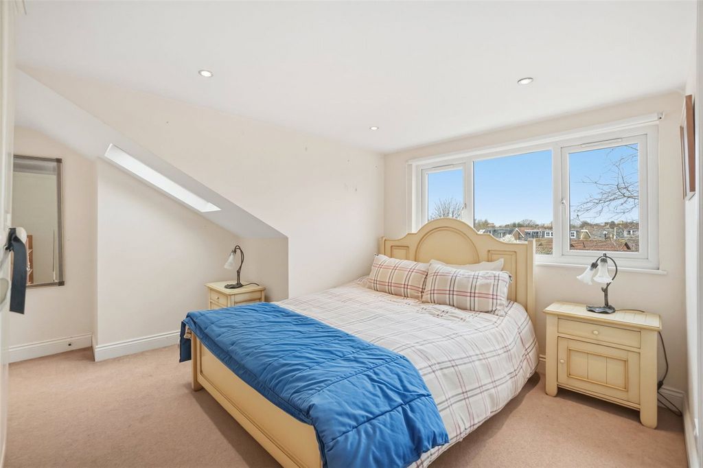 Additional image 7 of 4 bed semi-detached house for salePark Road, Hampton Hill TW12