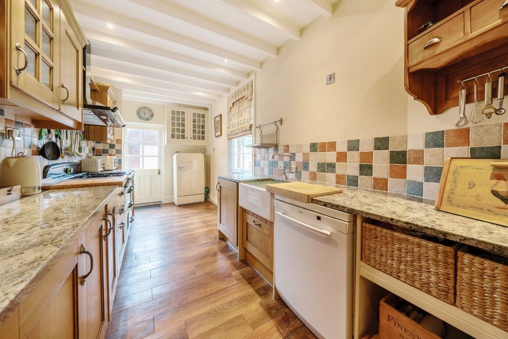 Additional image 4 of 3 bed semi-detached house for saleHigh Street, Fareham, Hampshire PO16