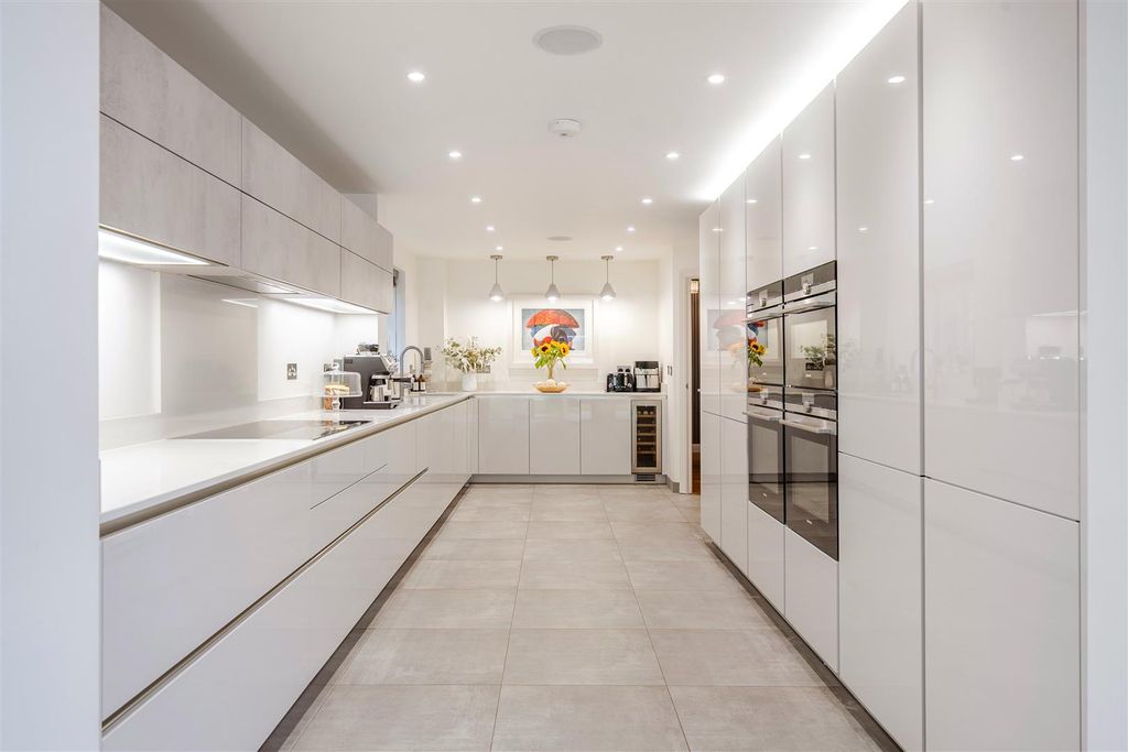 Property photo 2 of 36 Kitchen