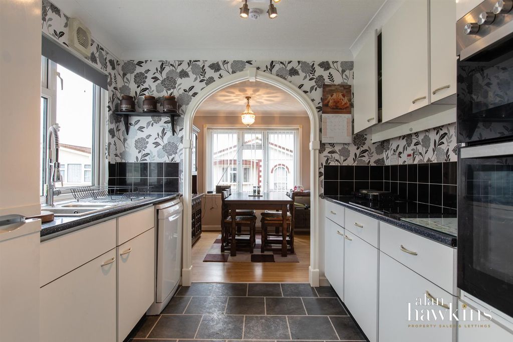 Property photo 2 of 14 Ah3476-7.Jpg