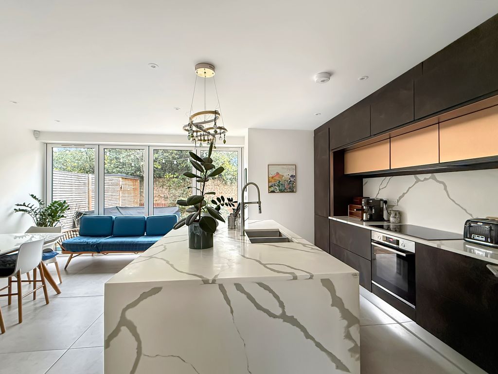 Property photo 2 of 22 52Bb71E1E1151Ed3B23d7d1Abc35743Eb1F665B1