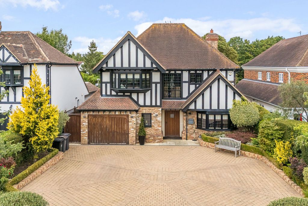 Property photo 1 of 42