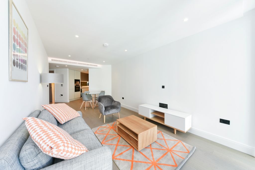 Property photo 3 of 7 Living Area