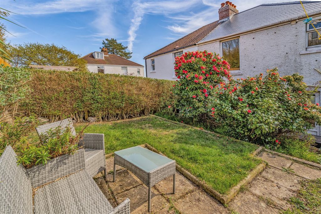 Property photo 3 of 14 Rear