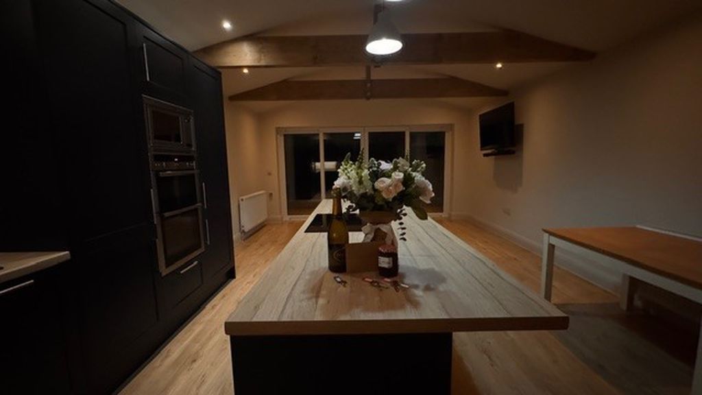 Property photo 3 of 19 Photo 8