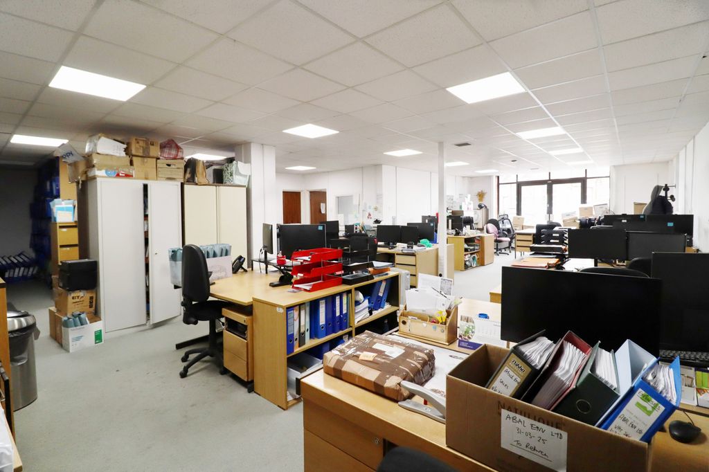 Property photo 3 of 8