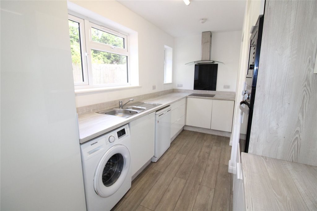 Property photo 2 of 16 Picture No. 06