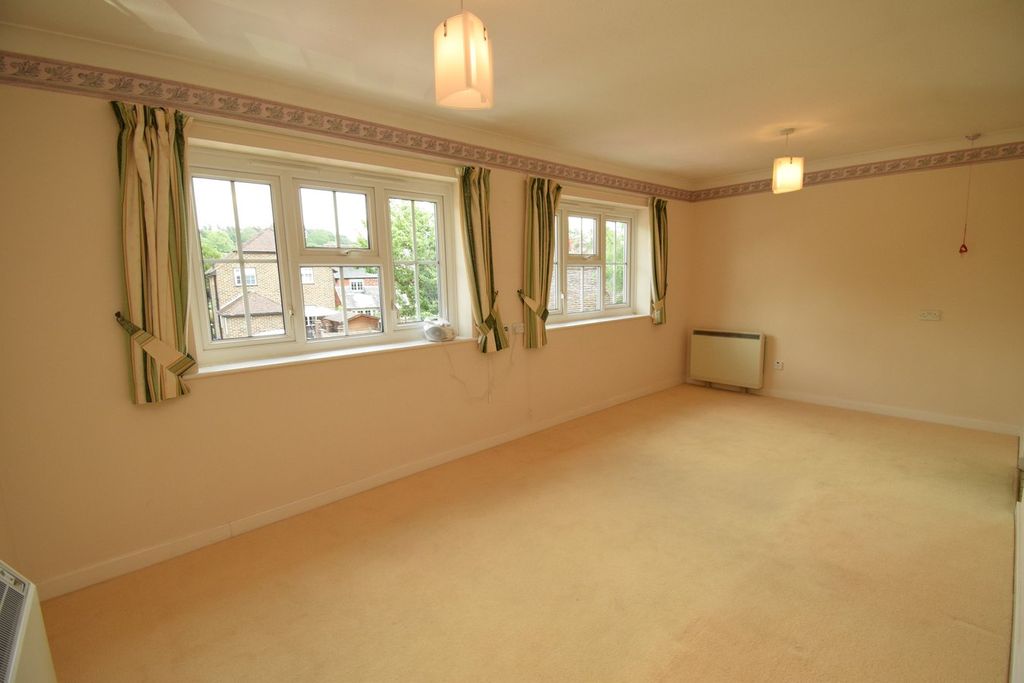 Property photo 2 of 7
