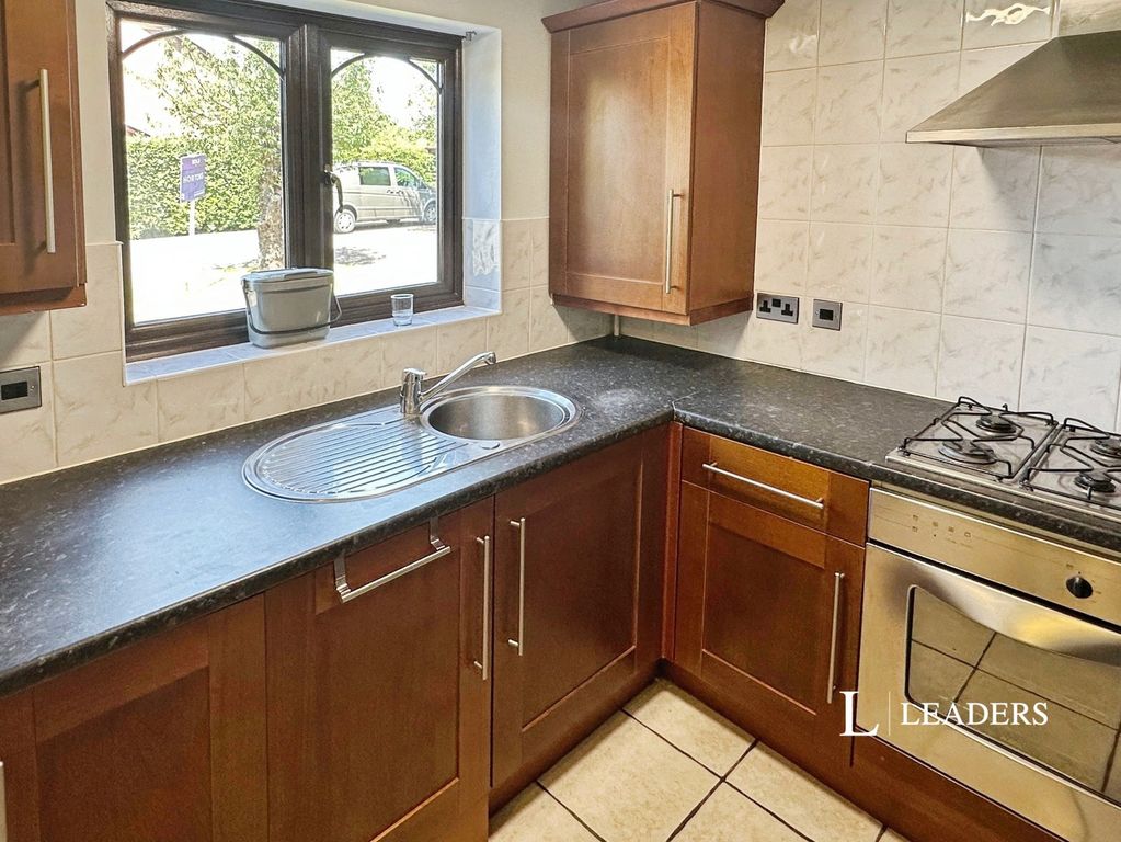 Property photo 3 of 15 Pbox-Img.Jpg