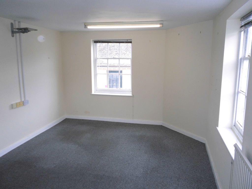 Property photo 2 of 3