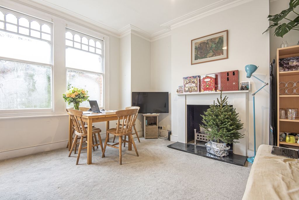 Property photo 1 of 5 674842 (2)