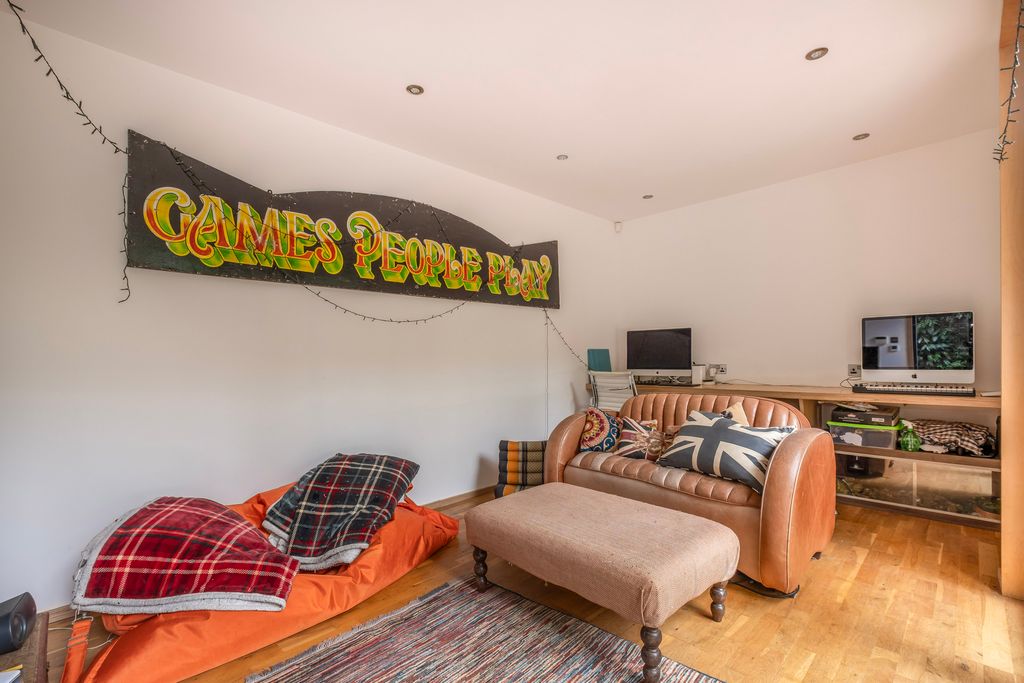 Additional image 15 of 3 bed flat for saleKings Road, Richmond TW10