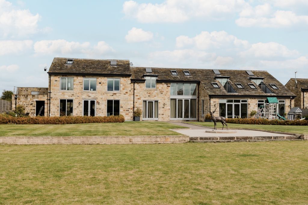 Property photo 1 of 23