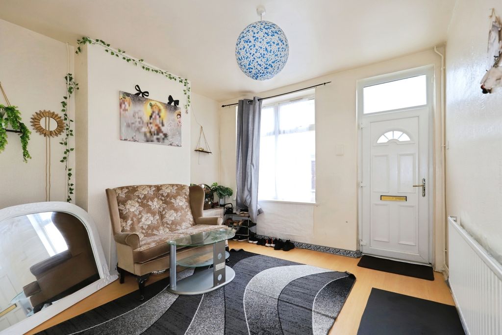 Property photo 2 of 14 Pbox-Img.Jpg