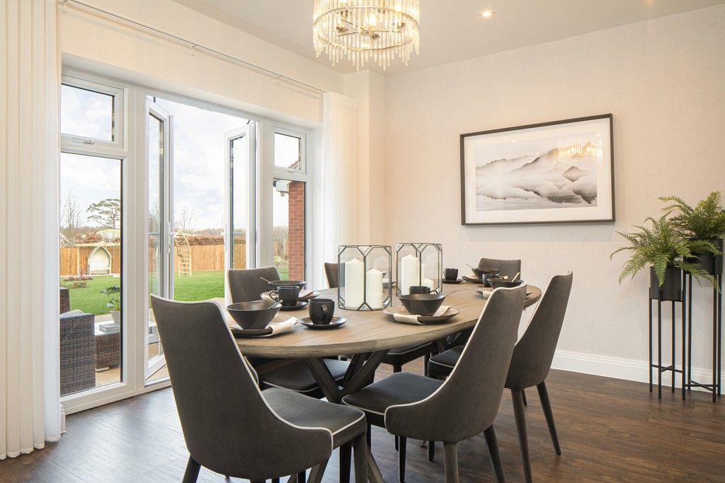 Property photo 2 of 9 Samuel Gardens, Arlesey