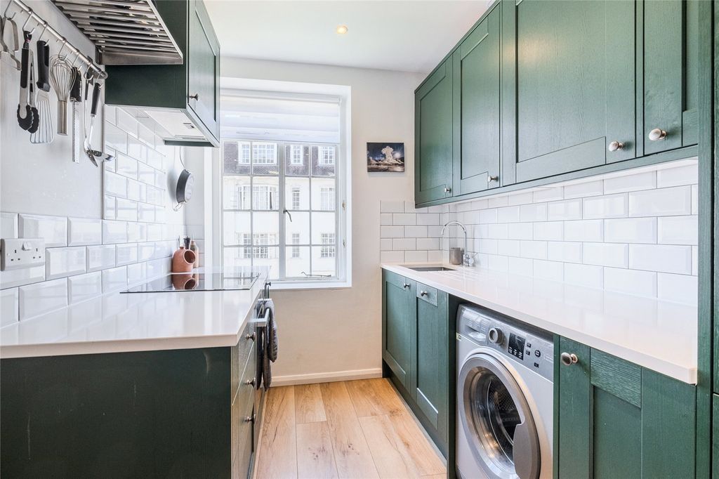 Property photo 2 of 8 Picture No. 06