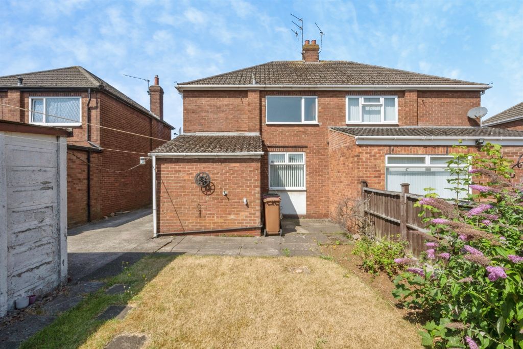 Property photo 2 of 16