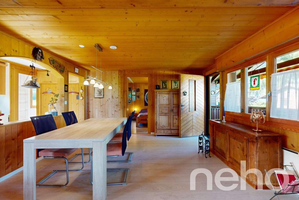 Property photo 3 of 13