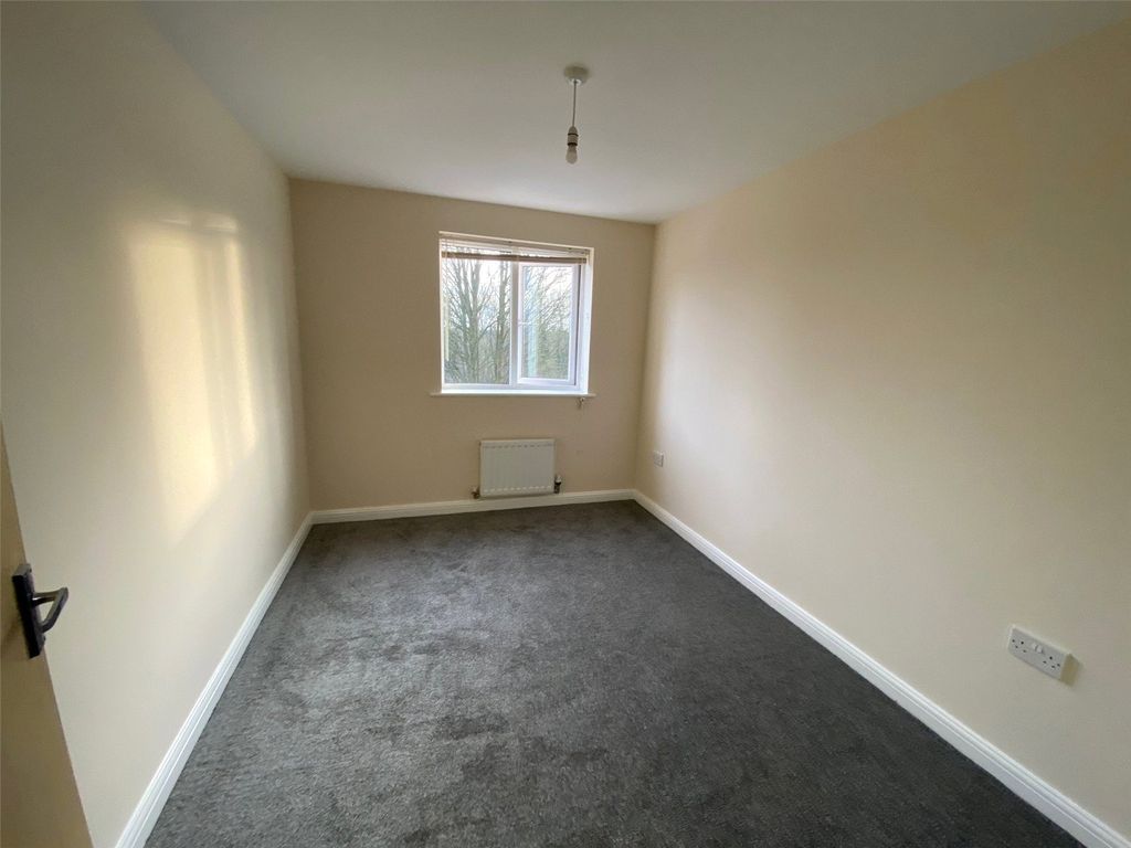 Property photo 3 of 4 Picture No. 10