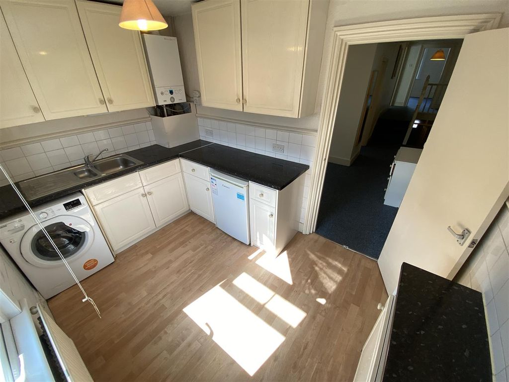 Property photo 3 of 8 Img_5472.Jpg